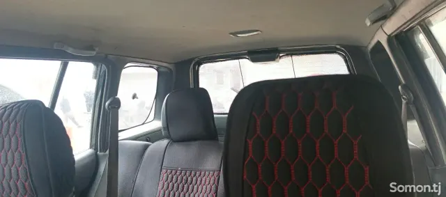 Toyota RAV 4 1998 · 2.0 AT