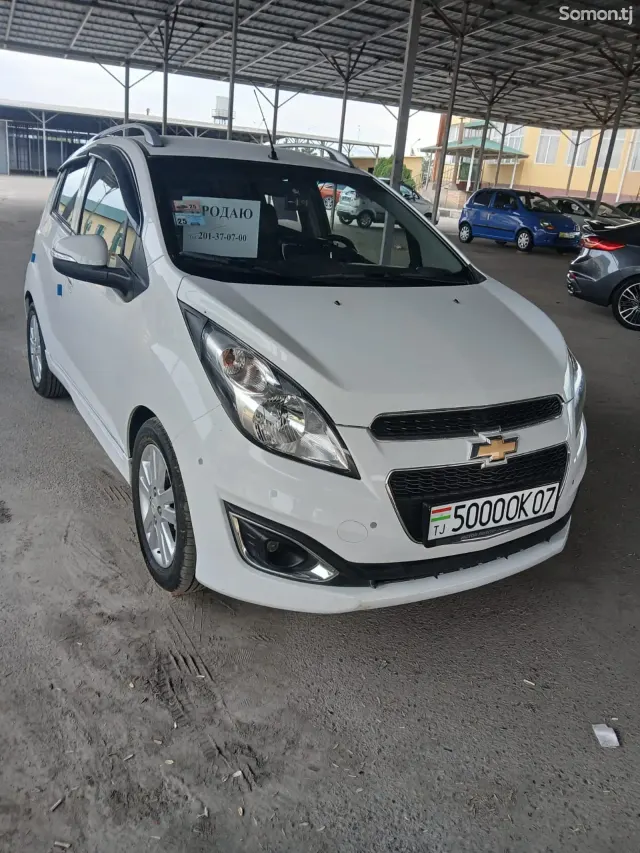 Chevrolet Spark 2014 · 1.1 AT