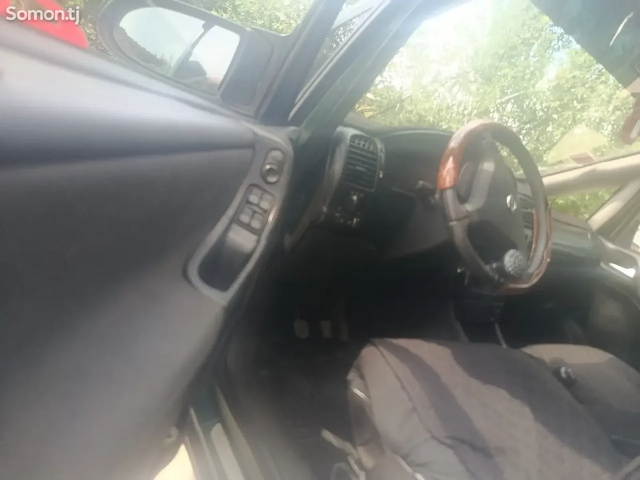 Opel Zafira 2002 · 1.6 MT