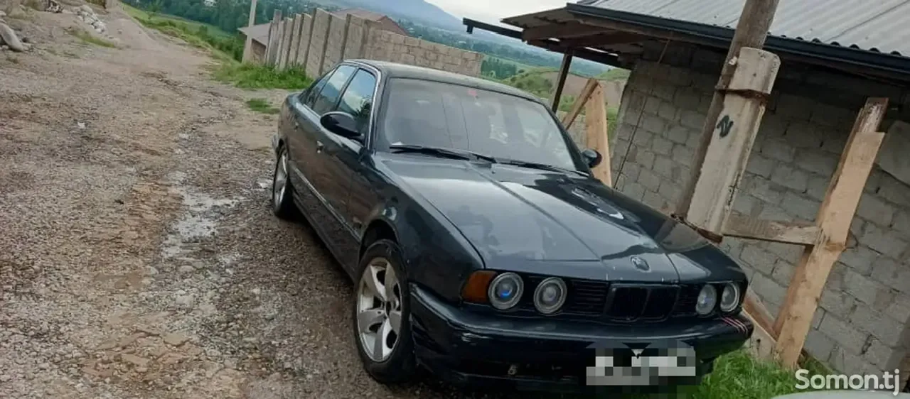BMW 5 series 1990 · 2.8 MT