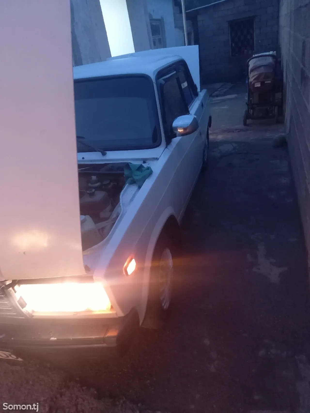Lada (ВАЗ) 2107 2004 · 0.6 MT