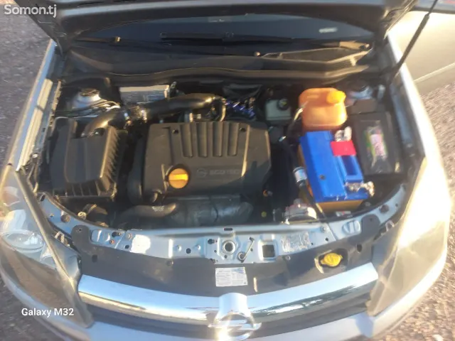 Opel Astra H 2006 · 1.8 AT