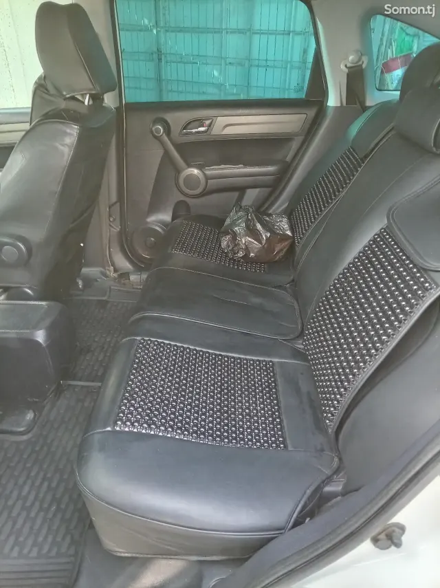 Honda CR-V 2011 · 2.4 AT