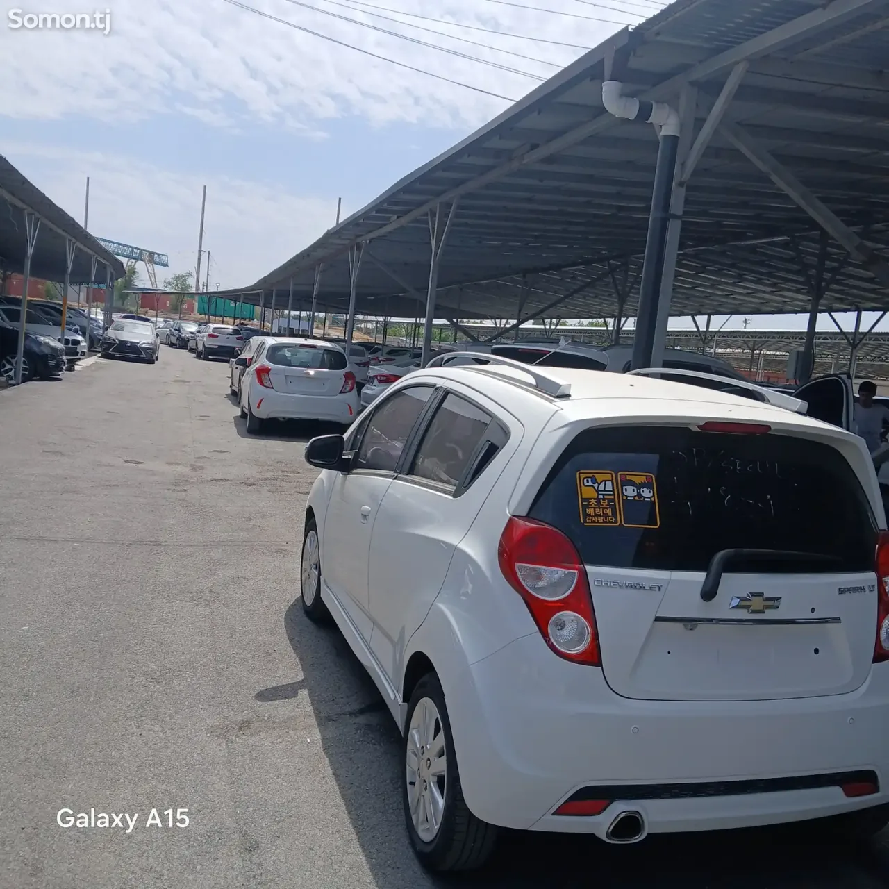 Chevrolet Spark 2015 · 1.0 AT