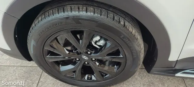 Hyundai Santa Fe 2016 · 2.0 AT