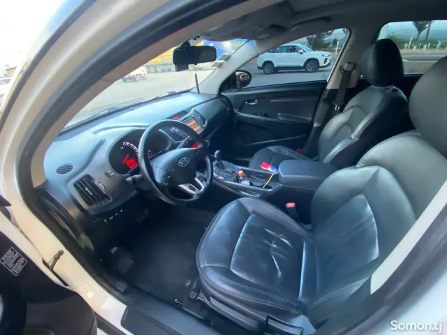 Kia Sportage 2011 · 2.0 AT