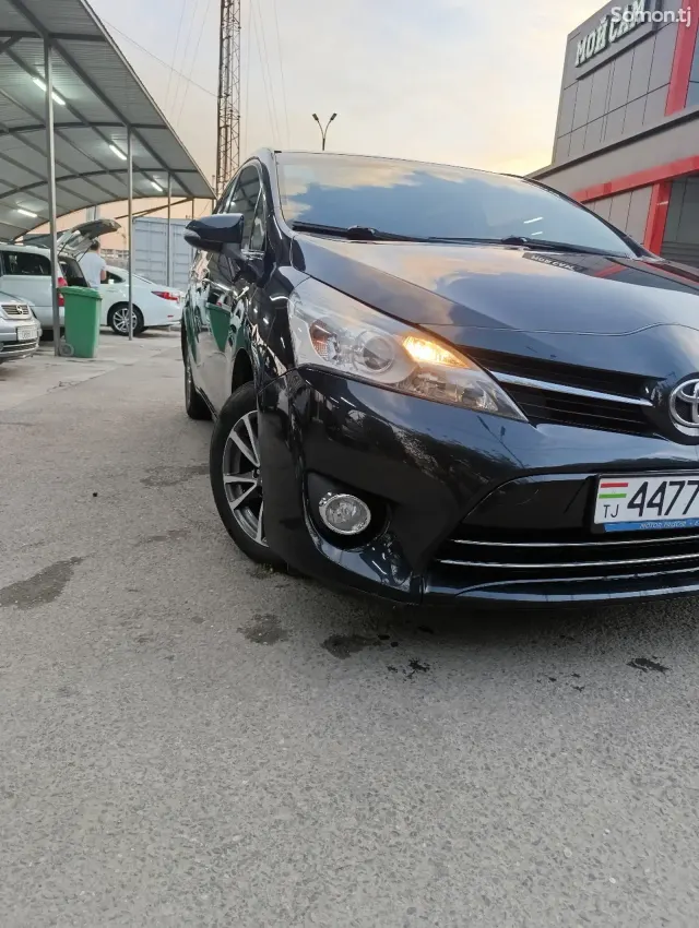 Toyota Verso 2014 · 1.6 MT