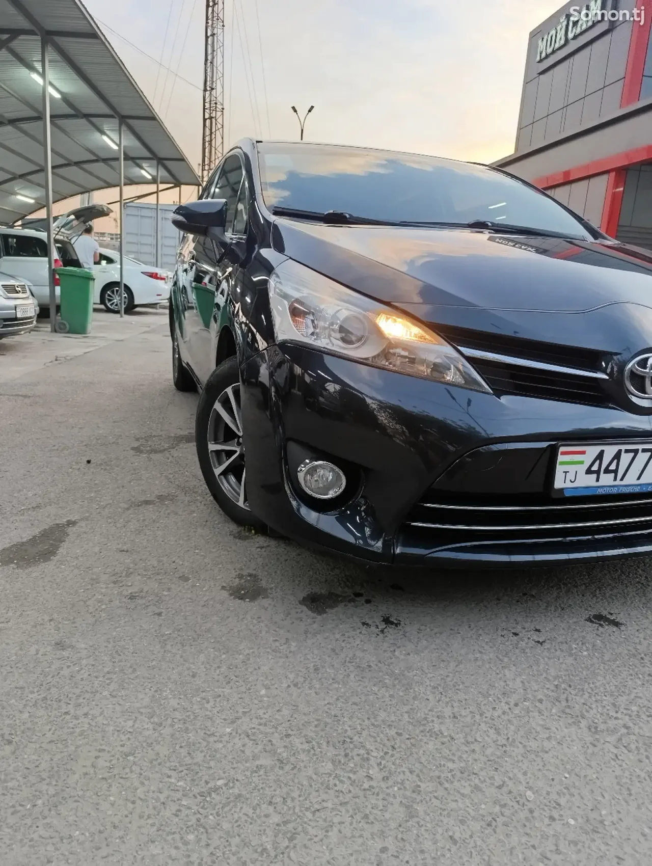 Toyota Verso 2014 · 1.6 MT