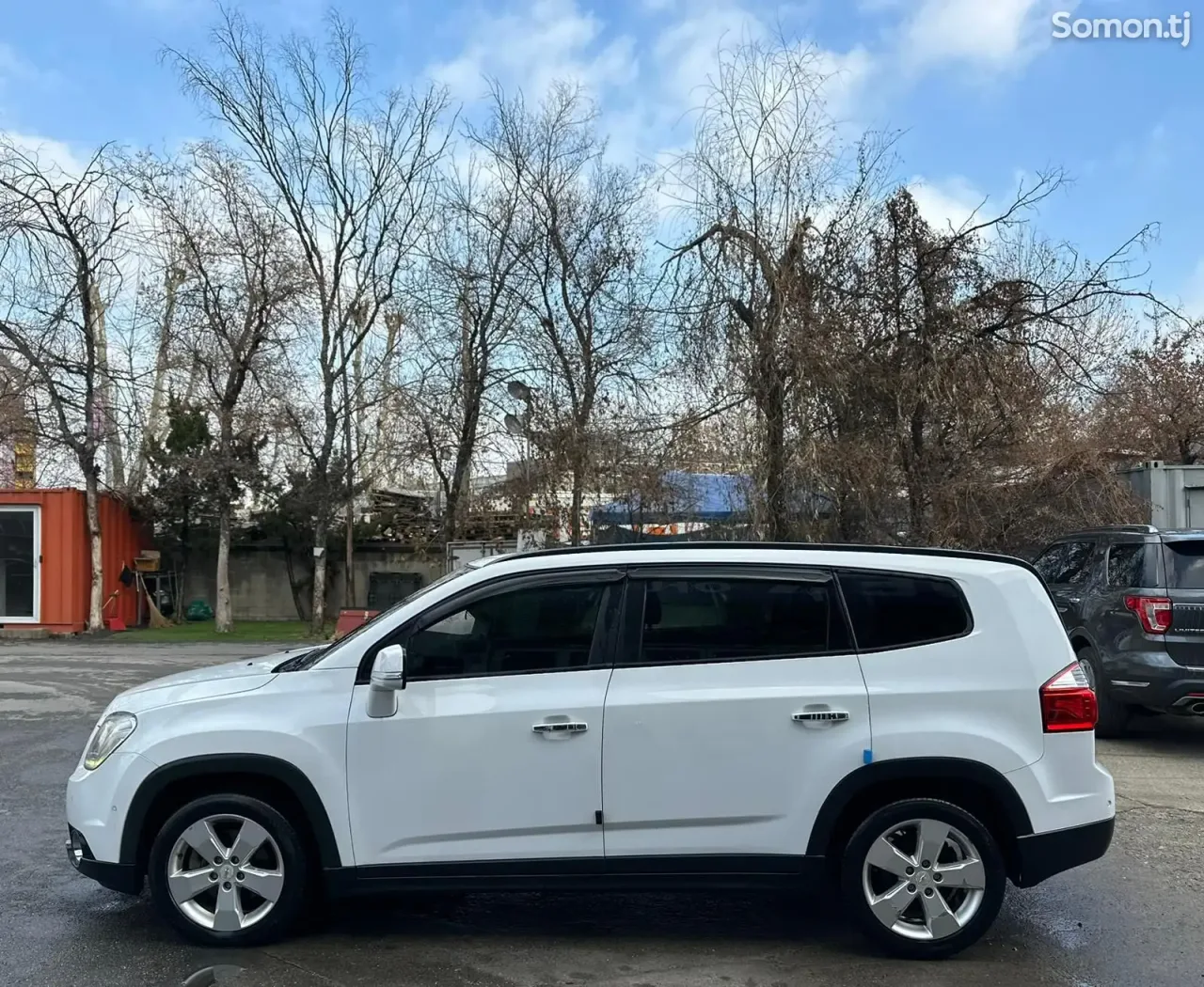 Chevrolet Orlando 2015 · 1.6 AT