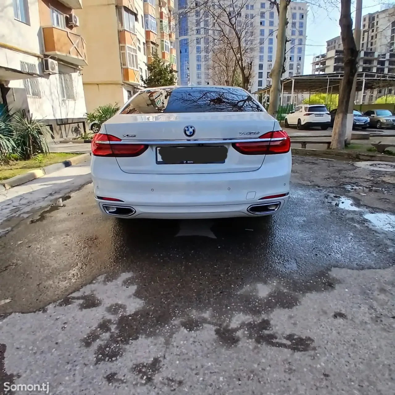 BMW 7 series 2017 · 3.0 AT