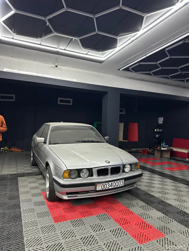 BMW 5 series 1995 · 5.0 MT
