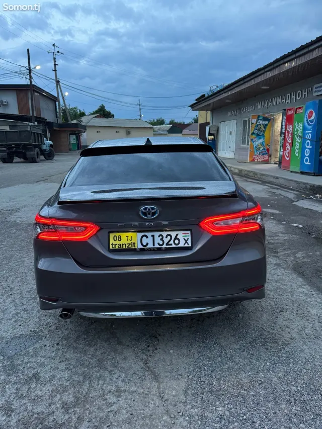 Toyota Camry 2018 · 2.5 AT