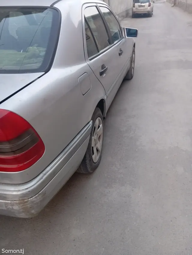 Mercedes-Benz C class 1993 · 1.8 MT