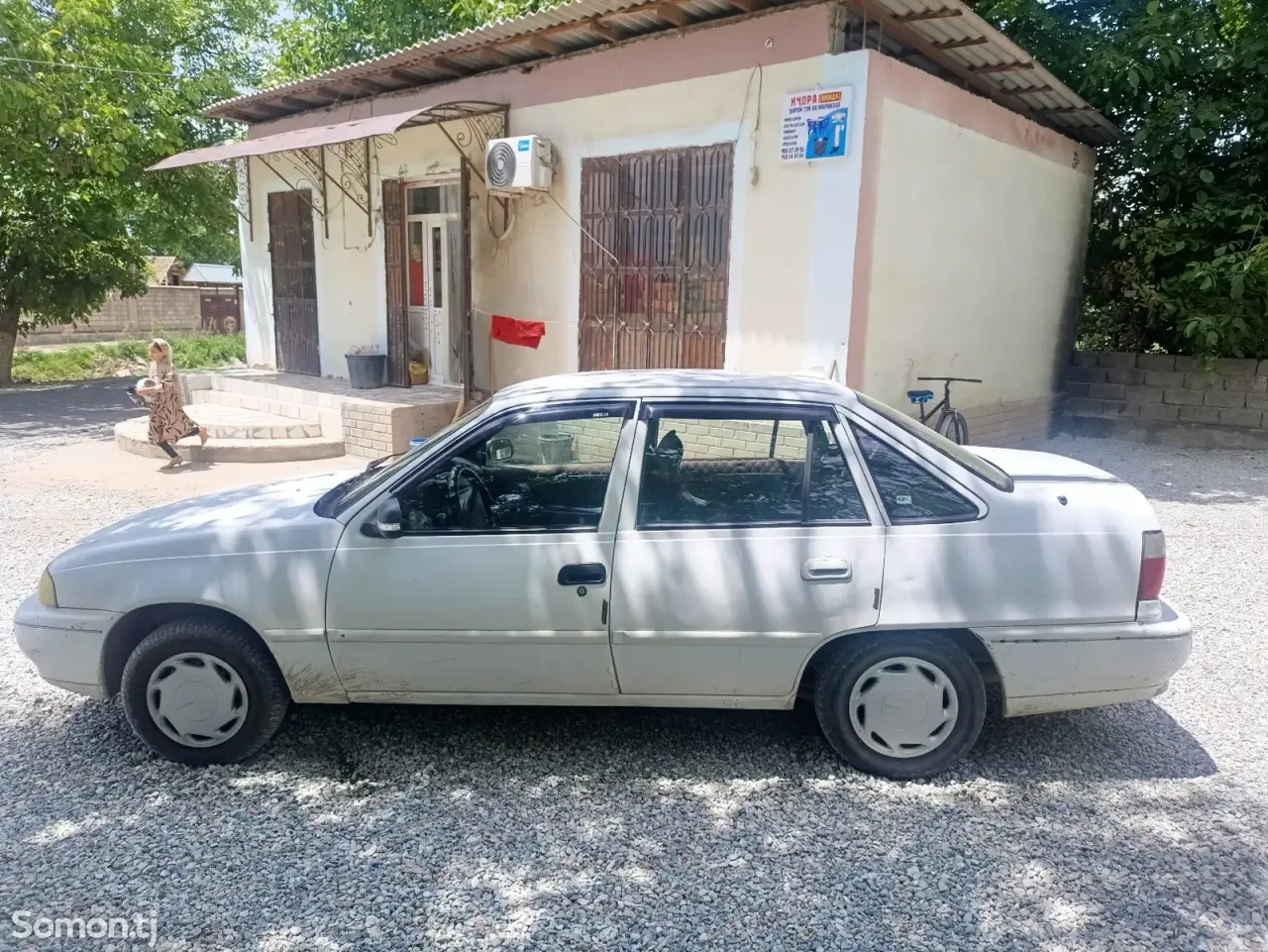 Daewoo Nexia 1995 · 1.6 MT