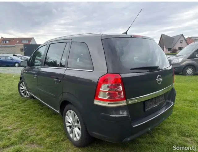 Opel Zafira 2014 · 1.8 MT