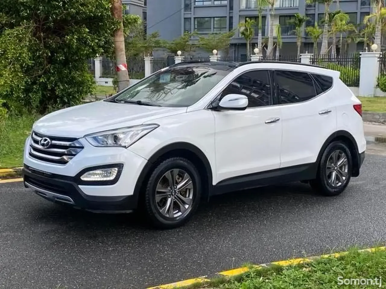 Hyundai Santa Fe 2015 · 2.4 AT