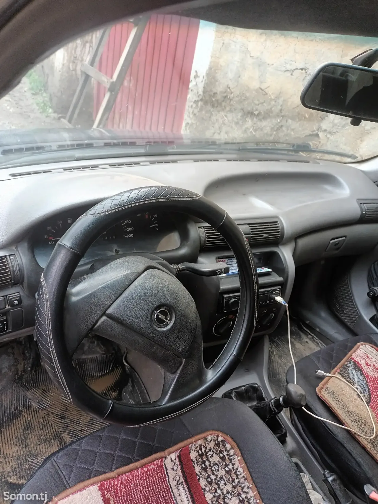 Opel Astra F 1993 · 1.6 MT