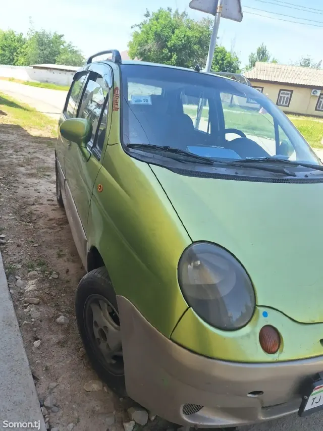 Daewoo Veritas 2002 · 0.6 AT