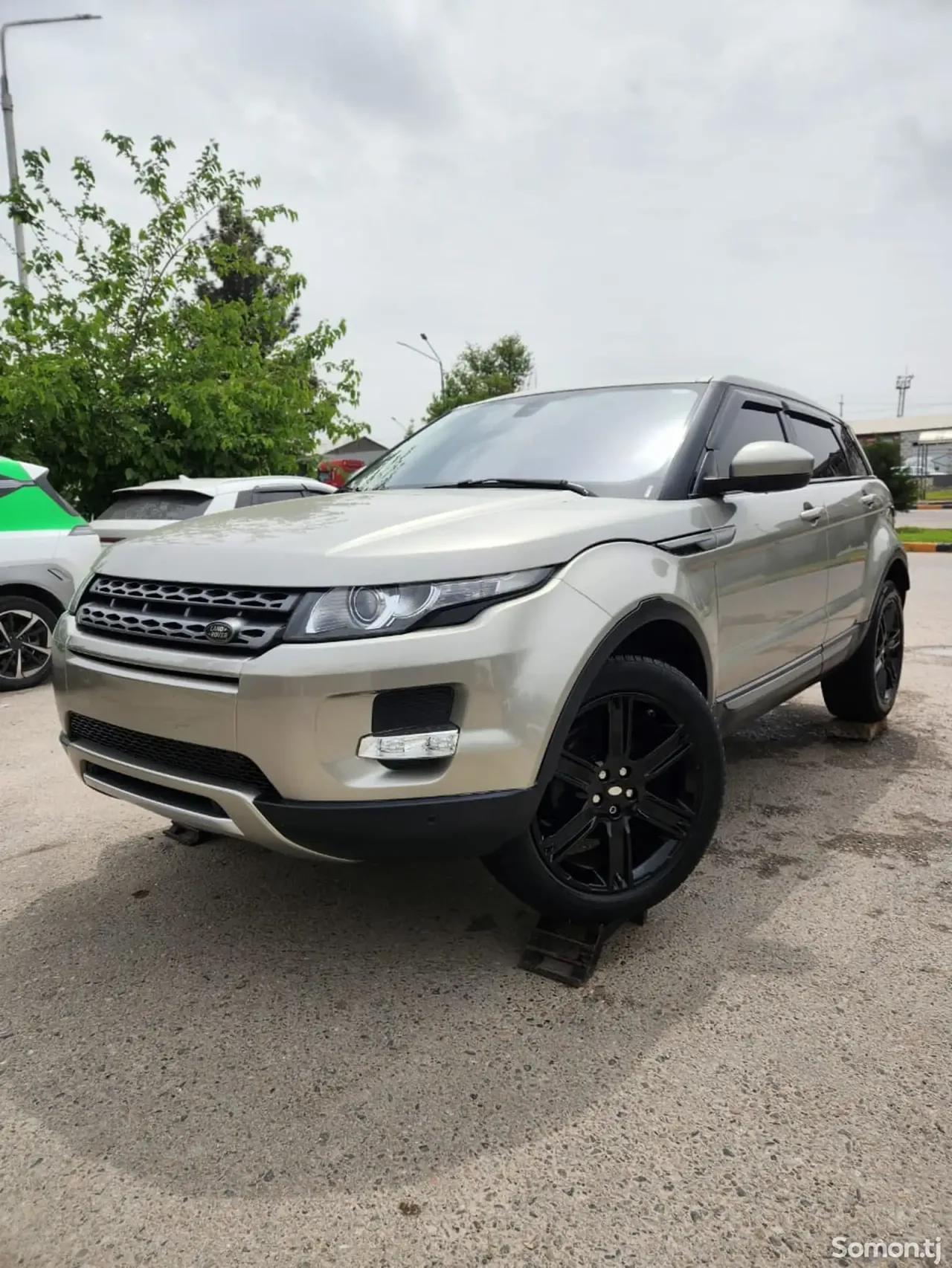 Land Rover Evoque 2015 · 2.0 AT