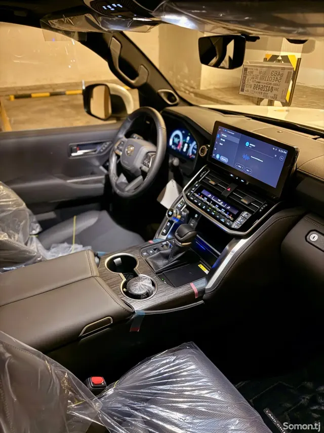 Toyota Land Cruiser 2026 · 3.5 AT