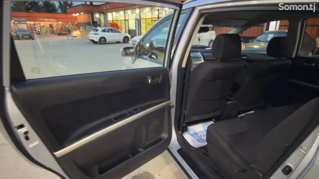 Toyota Verso 2007 · 1.8 MT