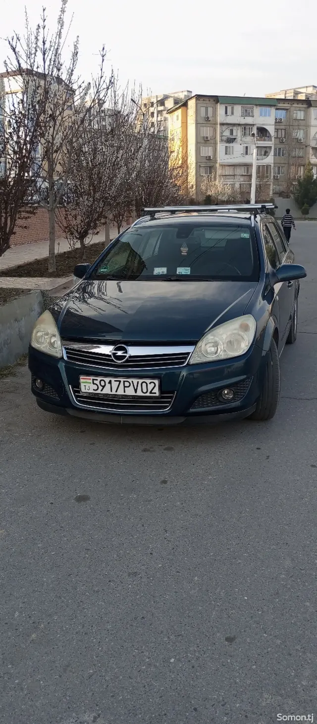 Opel Astra H 2007 · 1.6 MT