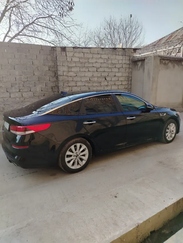 Kia Optima 2018 · 2.4 AT