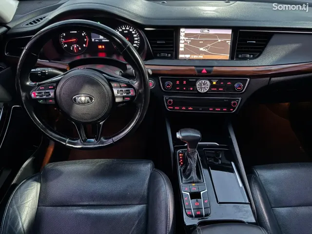 Kia K7 2016 · 2.4 AT