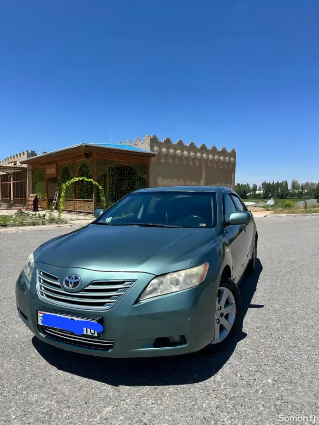 Toyota Camry 2007 · 2.4 AT