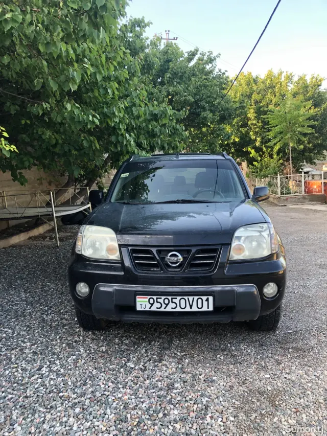 Nissan X-Trail 2002 · 2.0 MT
