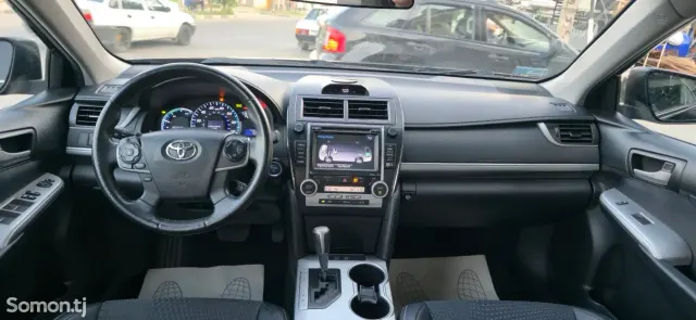 Toyota Camry 2014 · 2.5 AT