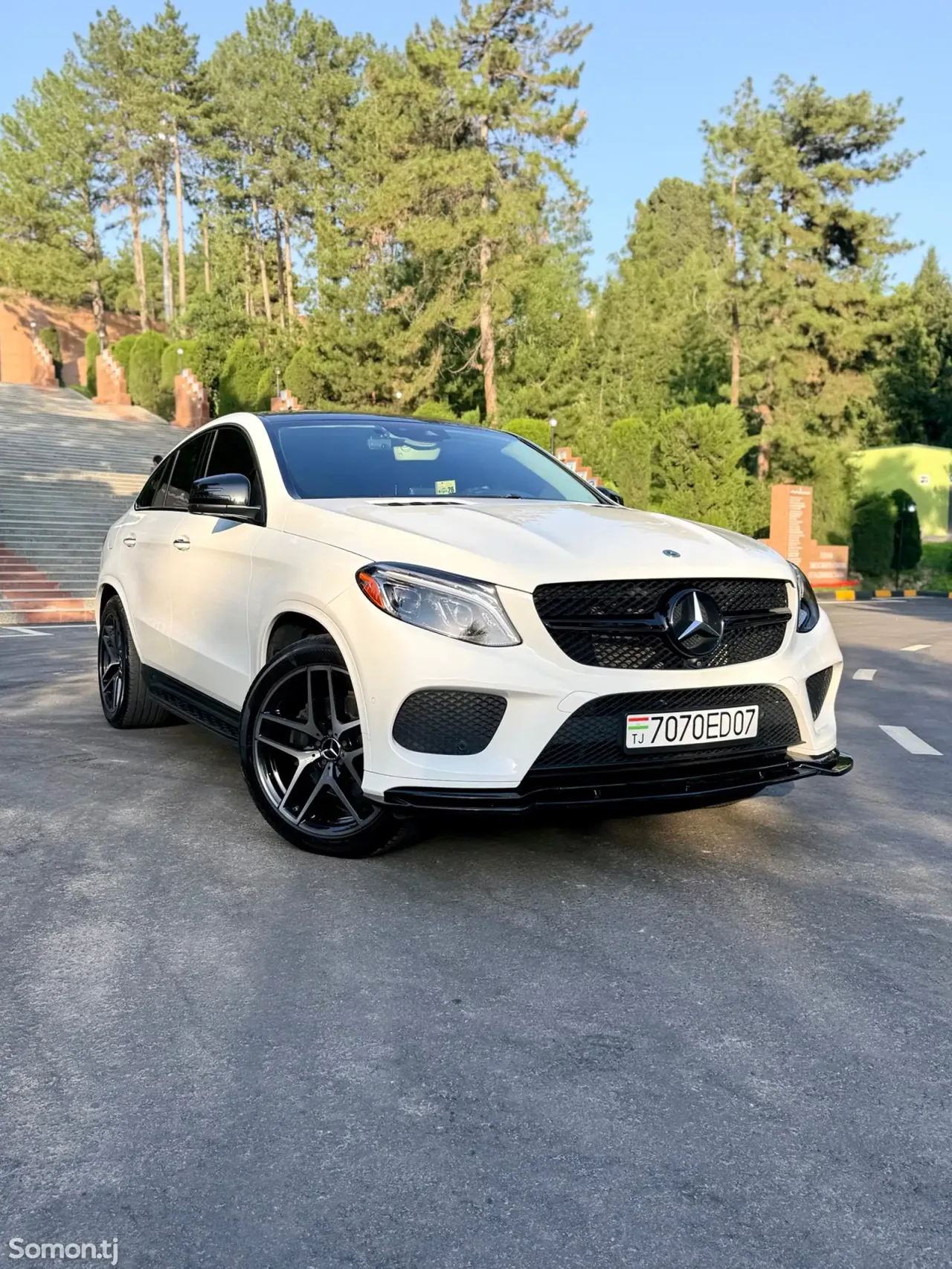 Mercedes-Benz GLE class 2017 · 3.0 AT