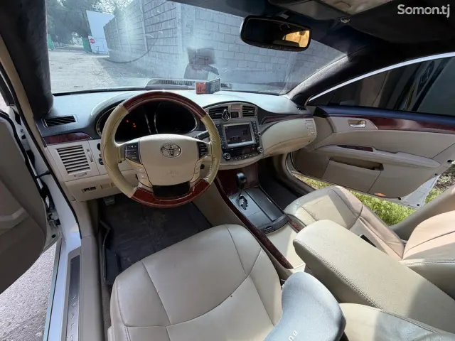 Toyota Avalon 2011 · 3.5 AT