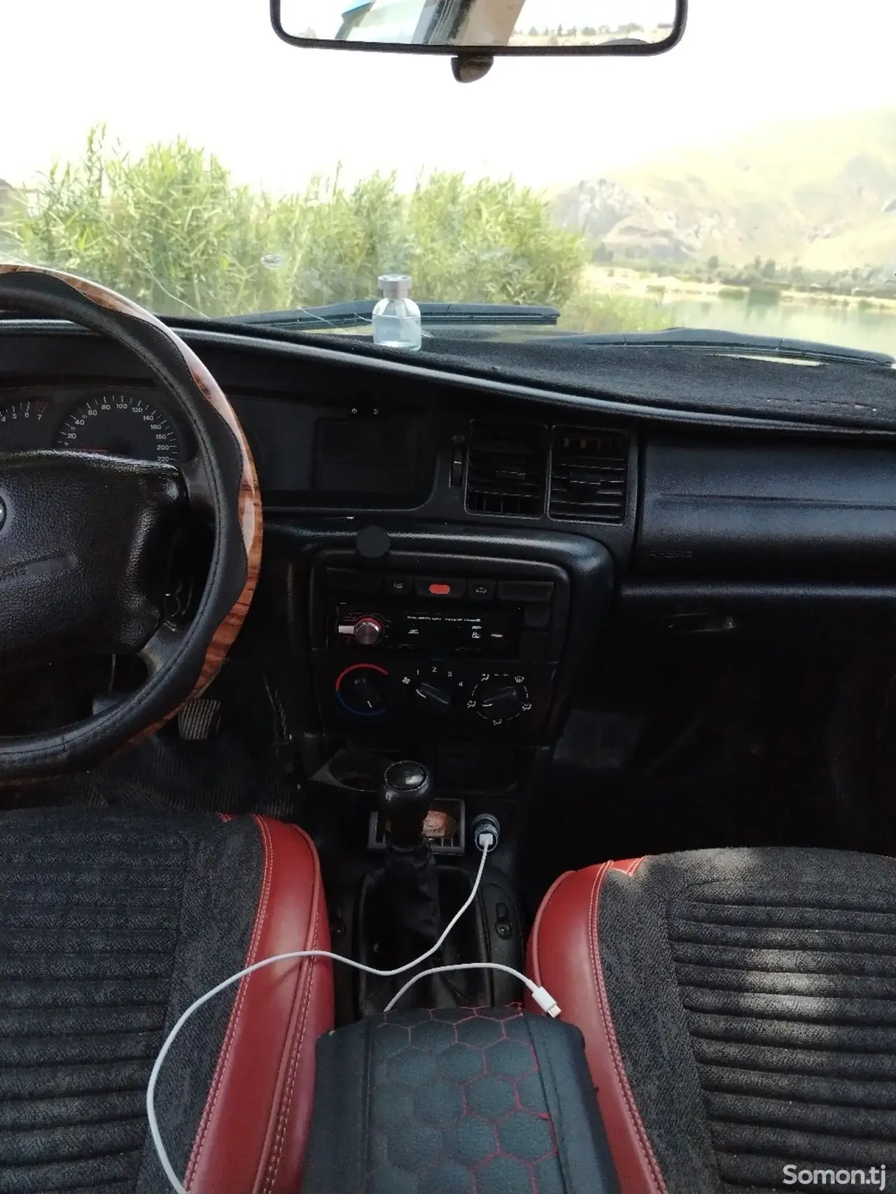 Opel Vectra B 1996 · 1.6 MT