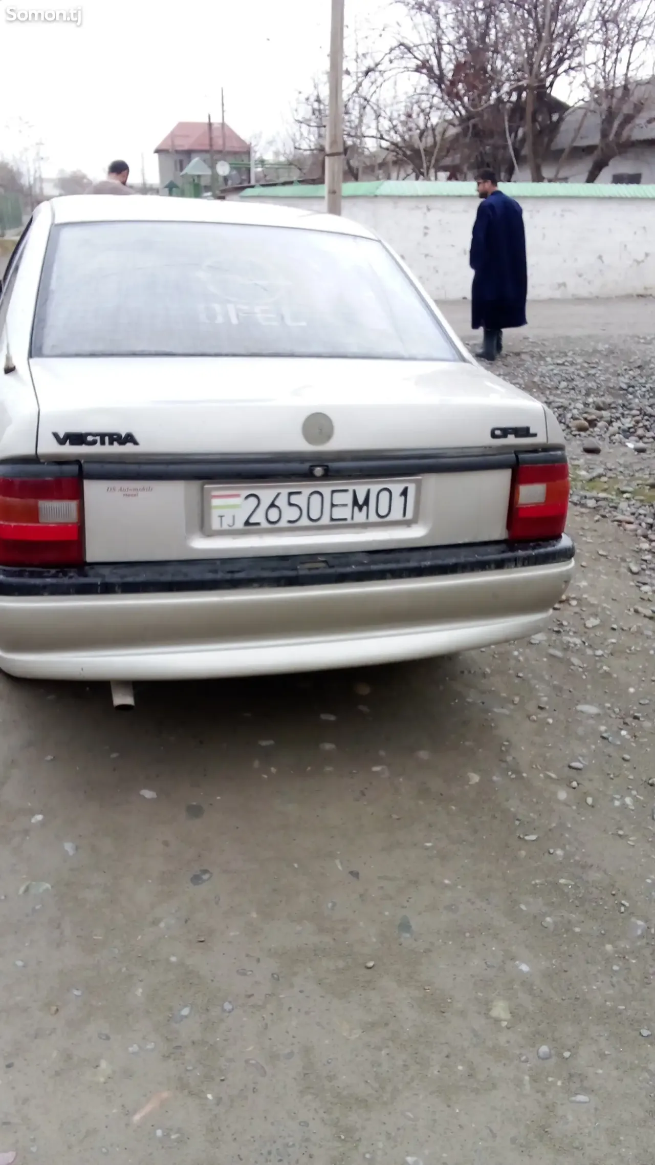 Opel Vectra A 1993 · 1.6 MT