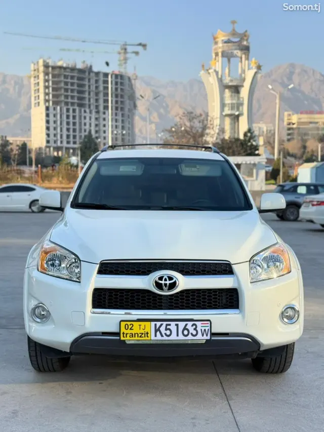 Toyota RAV 4 2011 · 2.5 AT