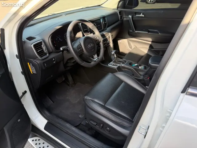 Kia Sportage 2017 · 1.7 AT