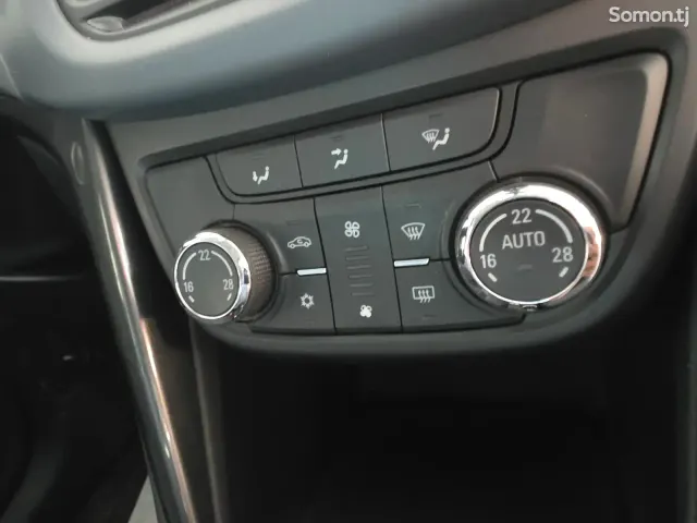 Opel Zafira 2015 · 1.6 MT