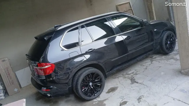 BMW X5 2009 · 4.8 AT
