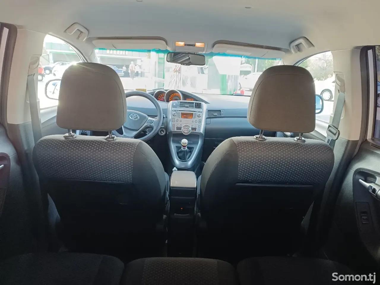 Toyota Corolla Verso 2009 · 1.9 MT