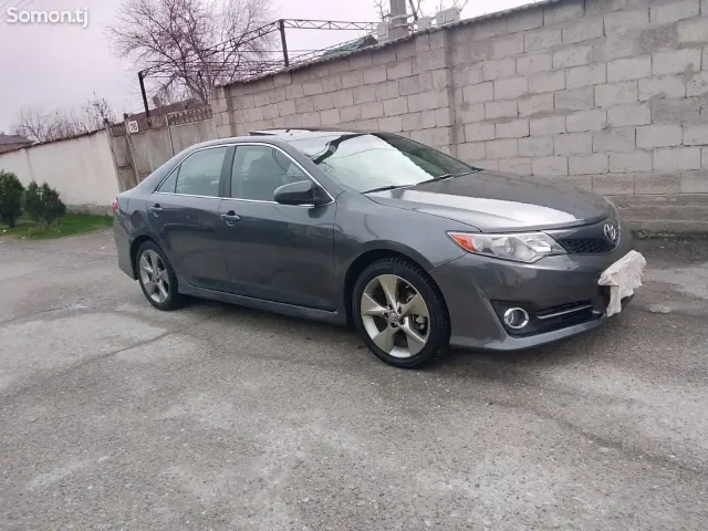 Toyota Camry 2012 · 3.5 AT
