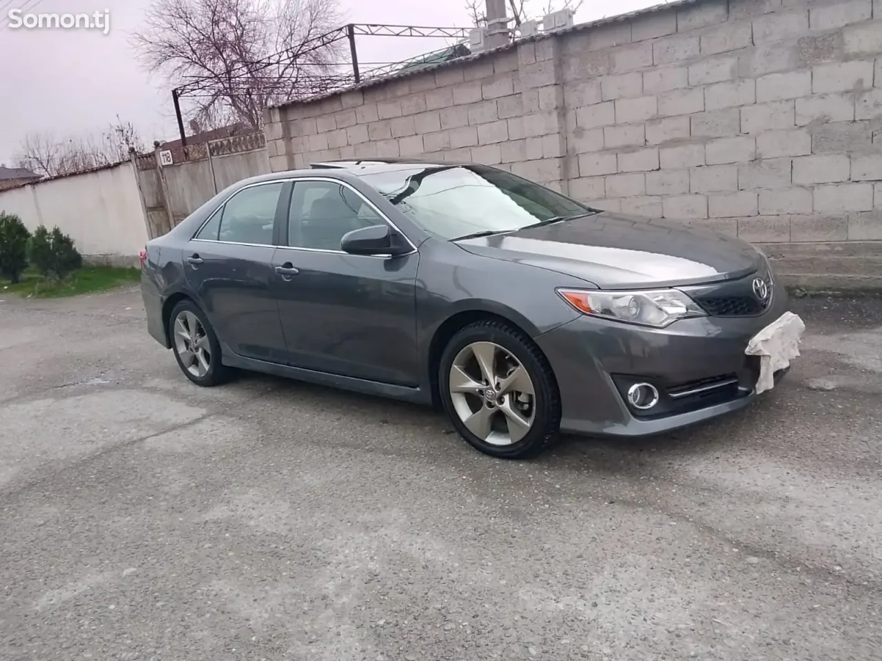 Toyota Camry 2012 · 3.5 AT
