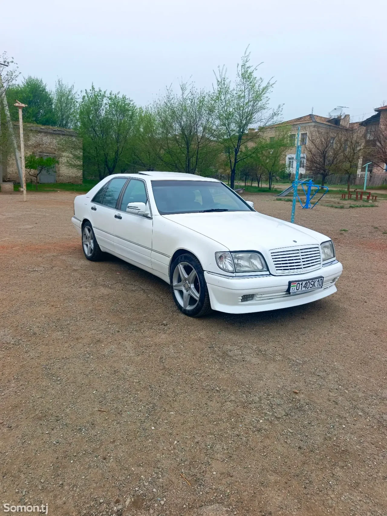Mercedes-Benz S class 1995 · 3.5 AT