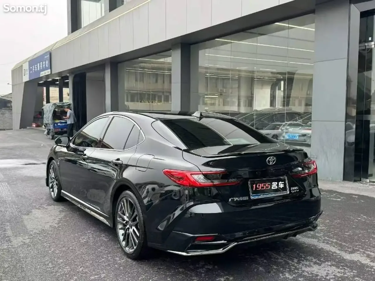 Toyota Camry 2025 · 2.0 AT