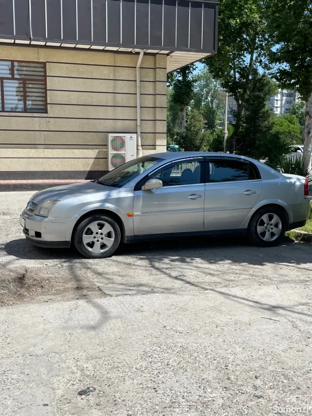 Opel Vectra C 2002 · 2.2 MT