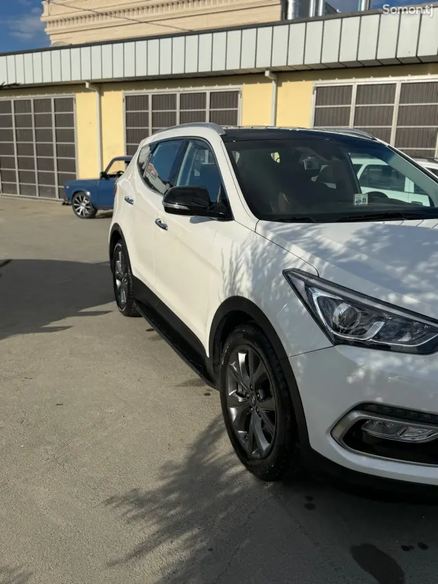 Hyundai Santa Fe 2017 · 2.0 AT