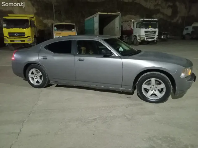 Dodge Charger 2008 · 3.5 AT