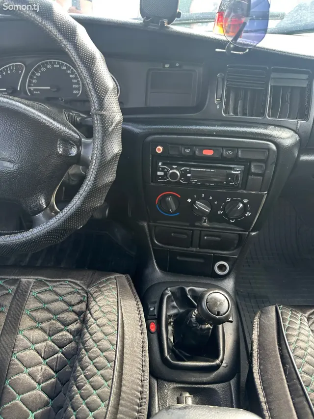 Opel Vectra B 1996 · 1.6 MT