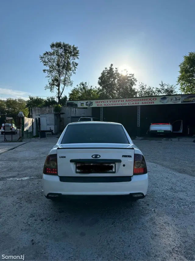 Lada (ВАЗ) Priora 2013 · 1.6 MT