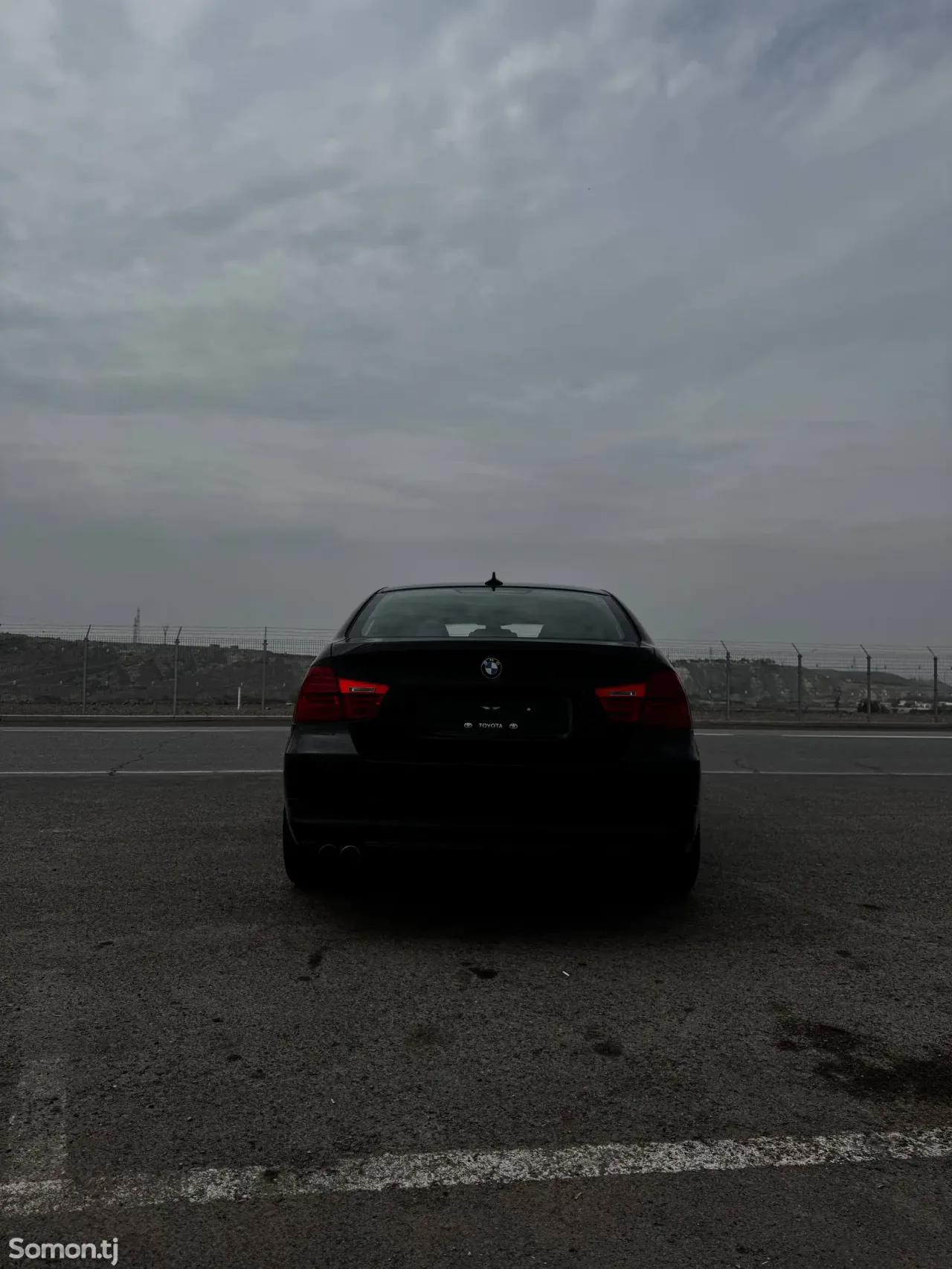 BMW 3 series 2011 · 3.0 AT